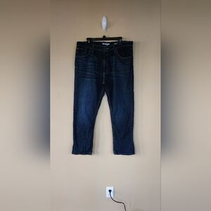 Signature Levi's relaxed fit jeans size 33x30. Worn once
